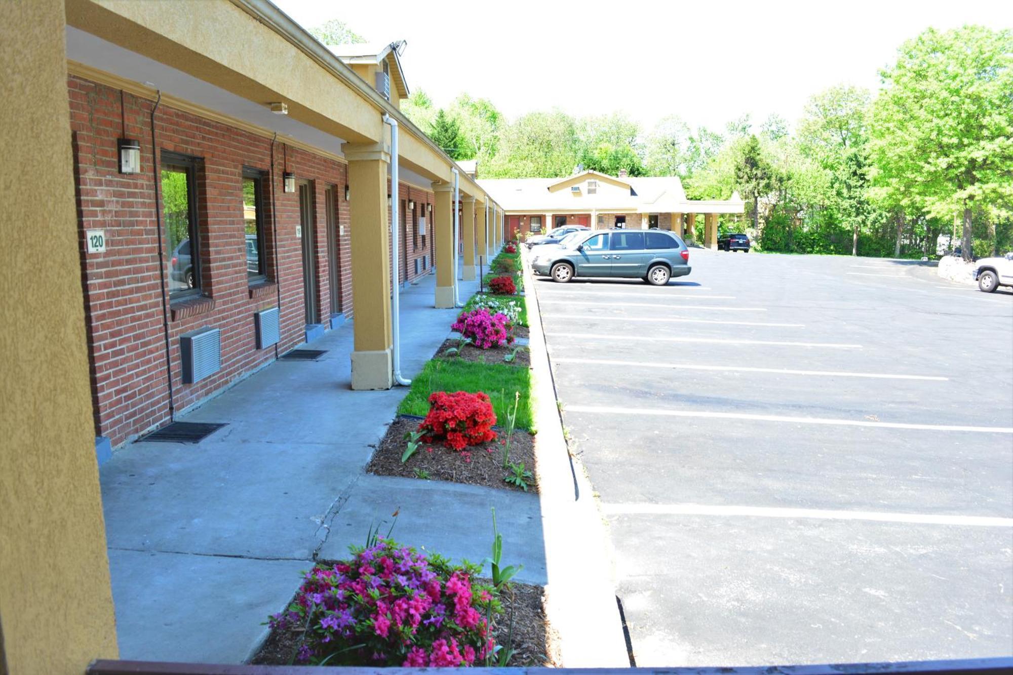 Budget Inn Falls Church Dış mekan fotoğraf
