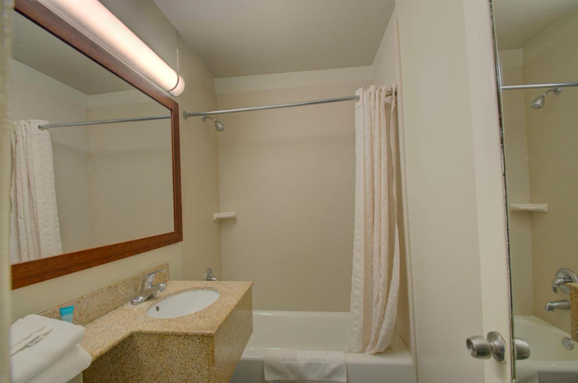 Budget Inn Falls Church Dış mekan fotoğraf