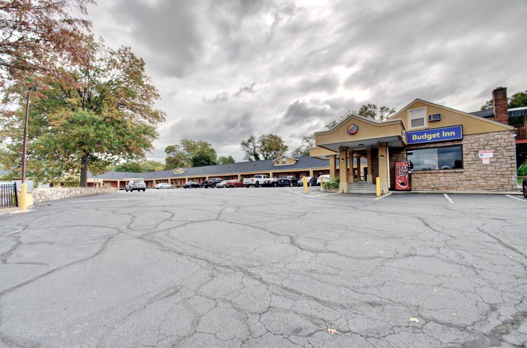 Budget Inn Falls Church Dış mekan fotoğraf