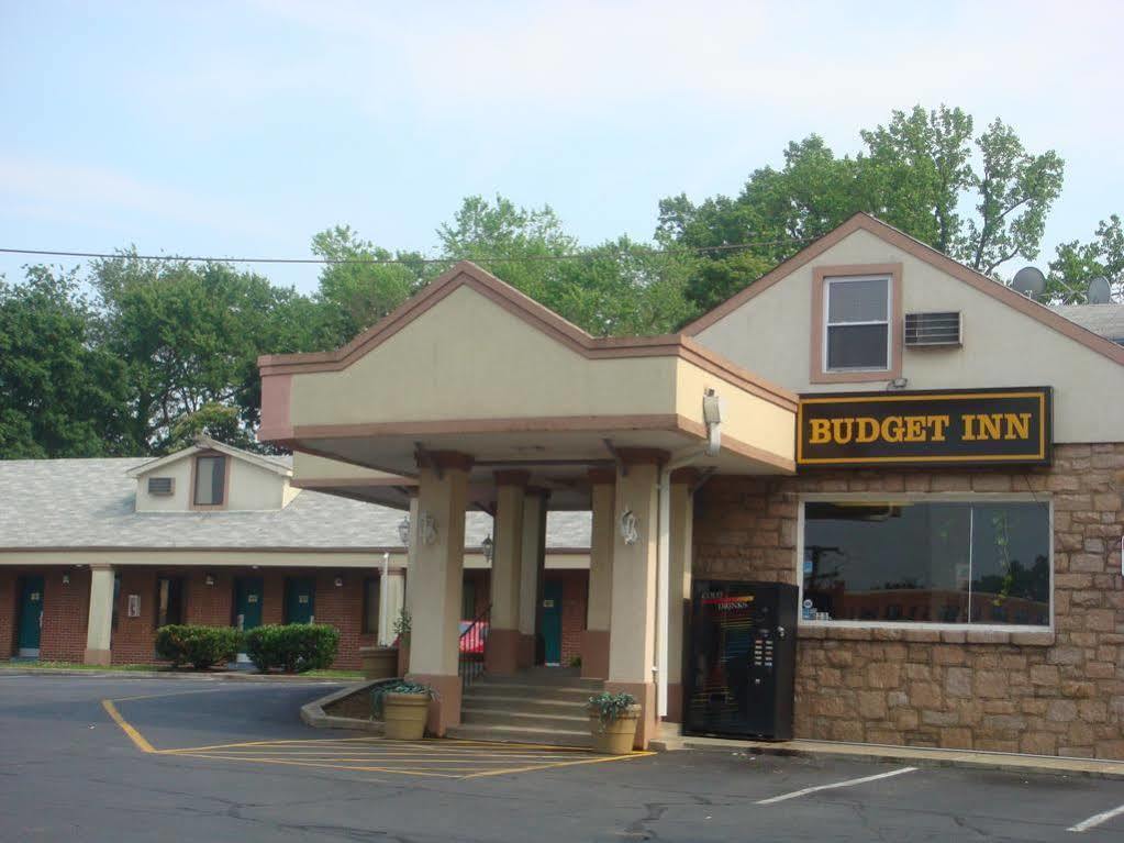 Budget Inn Falls Church Dış mekan fotoğraf