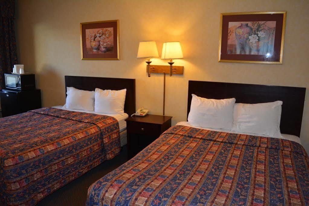 Budget Inn Falls Church Dış mekan fotoğraf
